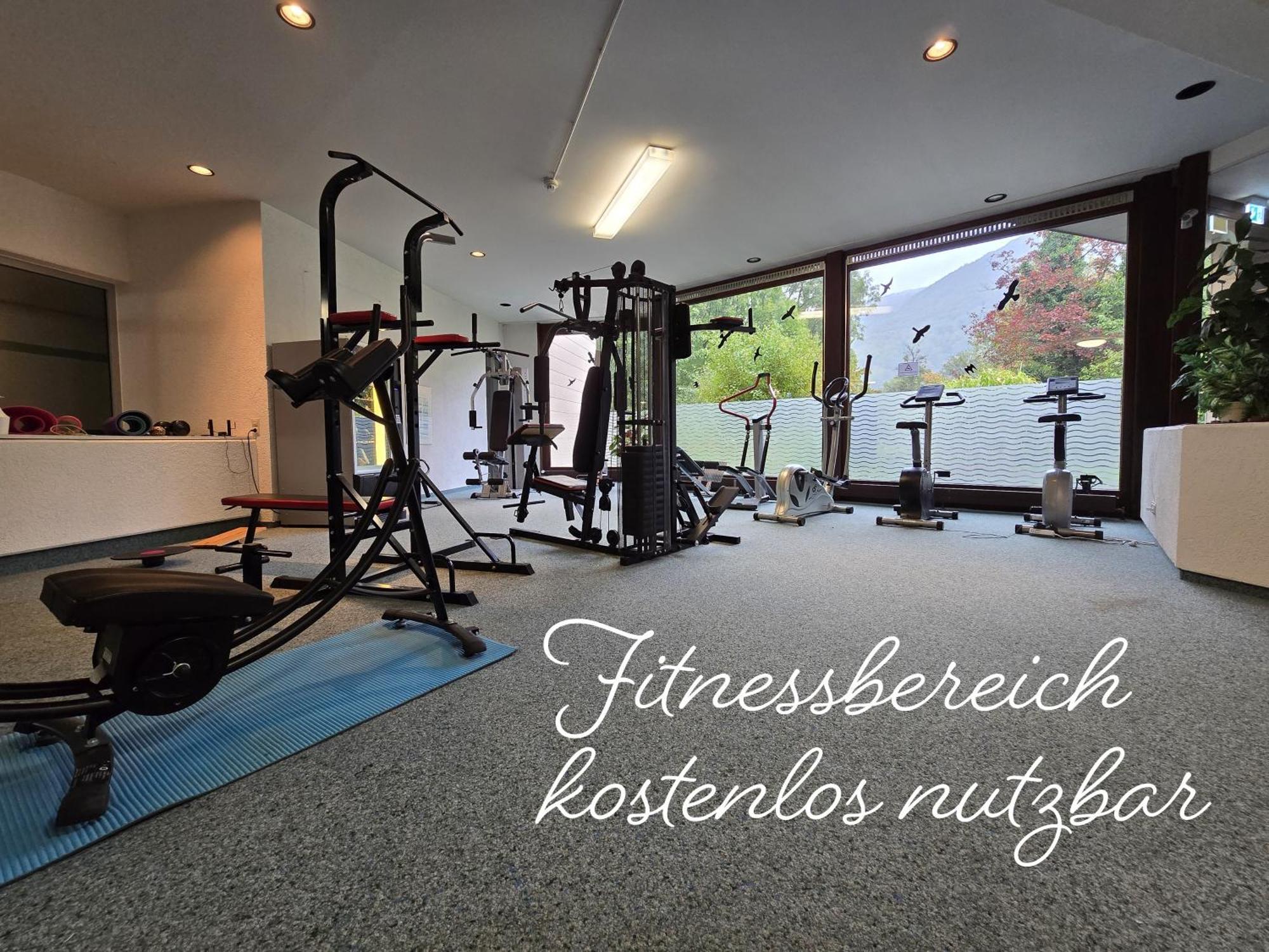 Erholungs- Apartment Am Kurpark & Therme Bad Urach Luaran gambar